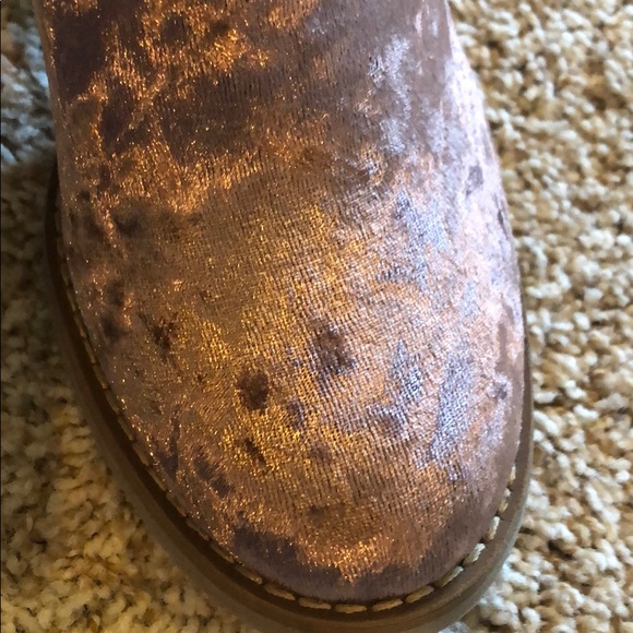 Booties - Picture 5 of 11